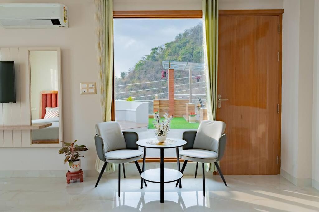 The Sage Villa - Luxury Homestay In 德拉敦 外观 照片